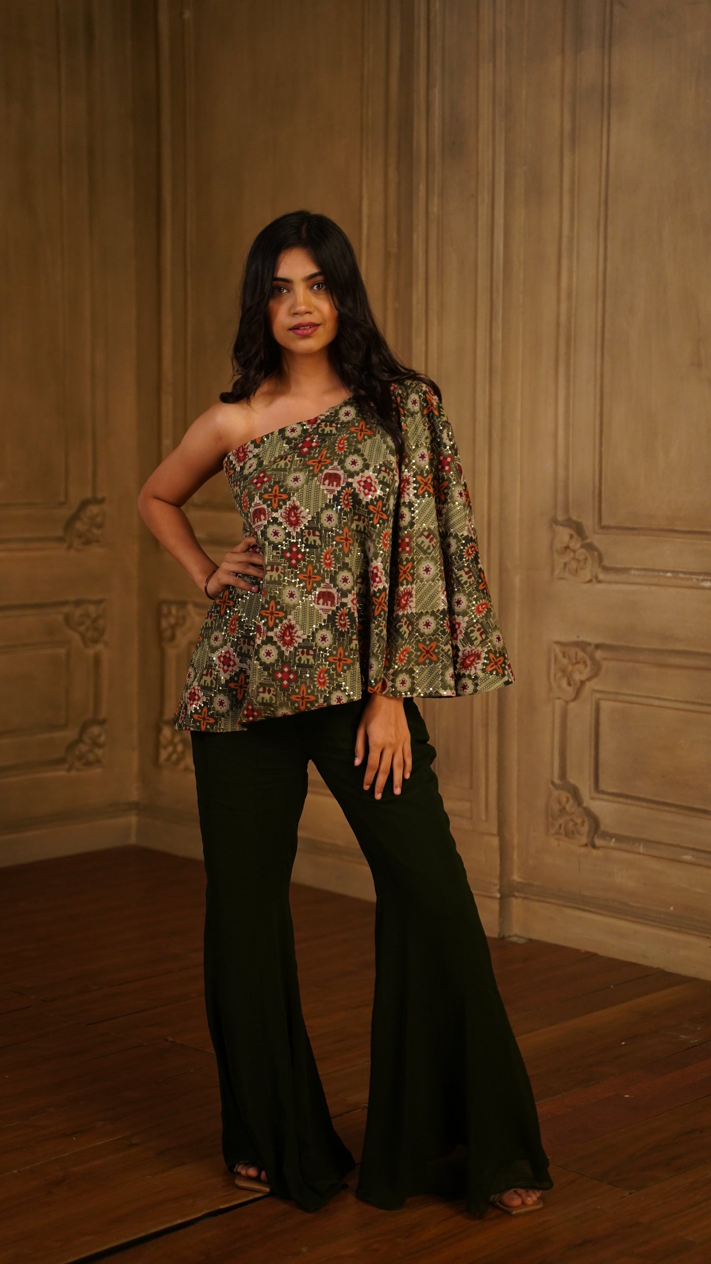 New One Shoulder Set